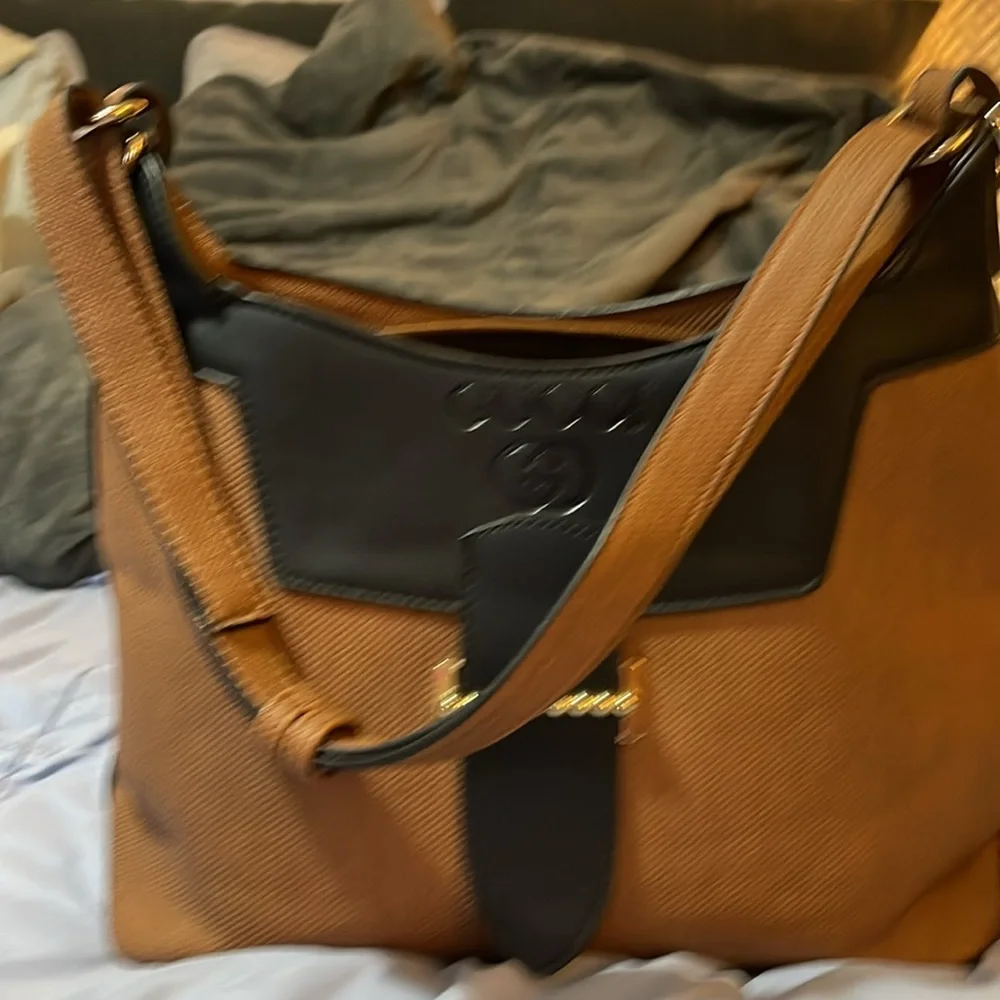 Gucci style bag brown and black with adjustable shoulder strap!! LIKE NEW!! - Picture 2 of 16